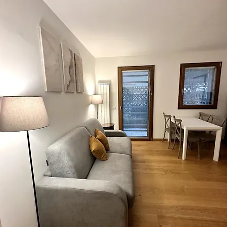 Close To The Historic Center With Free Parking *